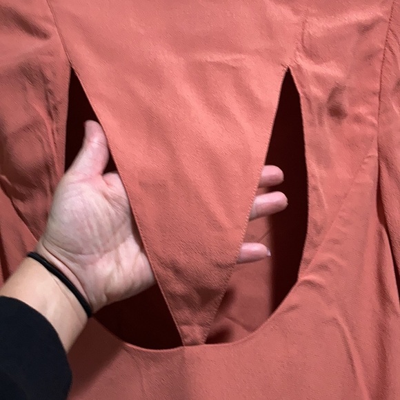 Forever 21 Long Sleeve Cutout Back Dress🍑 - Picture 12 of 15